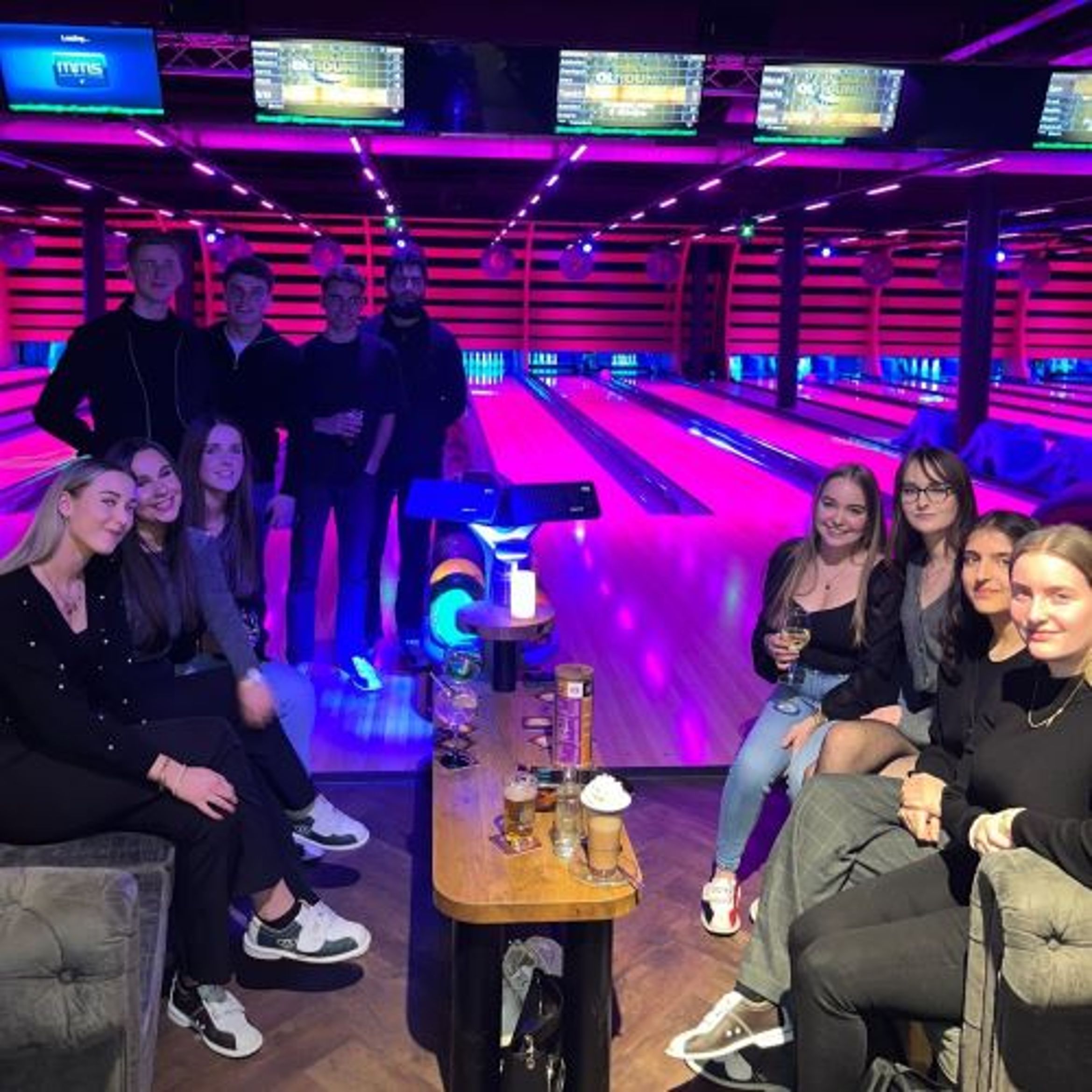 Bowlen HBO Rechten 2024 loading=